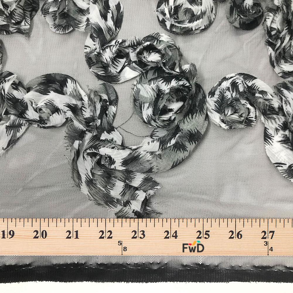 Black & White Fusion Rosette on Mesh - Image 3