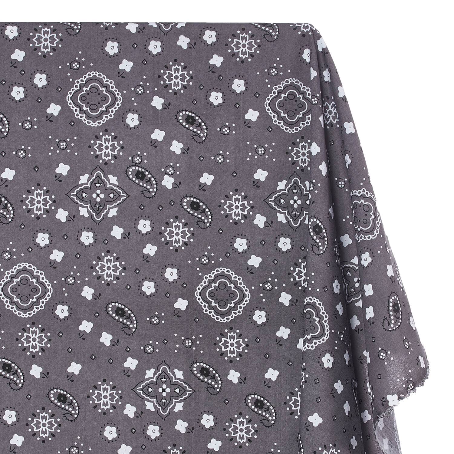Paisley Print Bandana Broadcloth (60 Inches) - Image 41